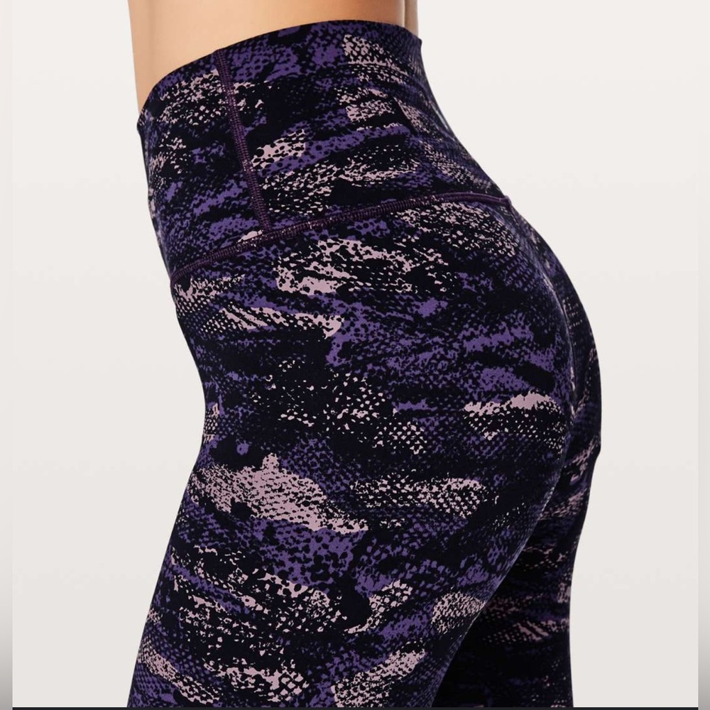 Lululemon Wunder Under Hi-Rise Size 4